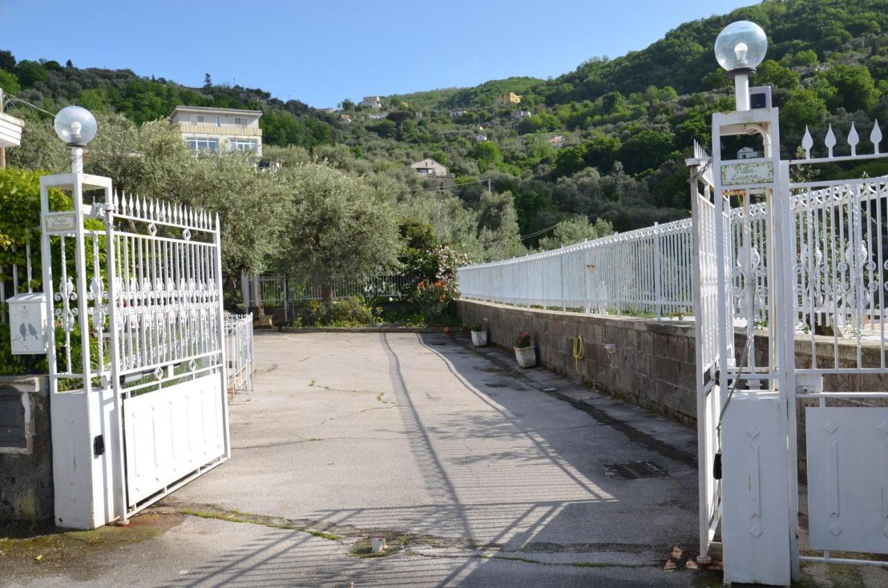 Villa Luciana Сант'Агнело Екстериор снимка